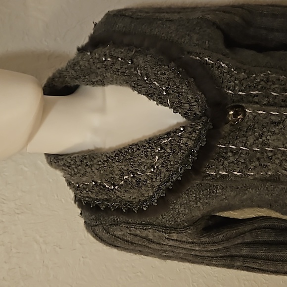 VTG FORLA PARIS 1990s Wool Fur Trim Rosette Longline Sweater Cardigan - Picture 4 of 14